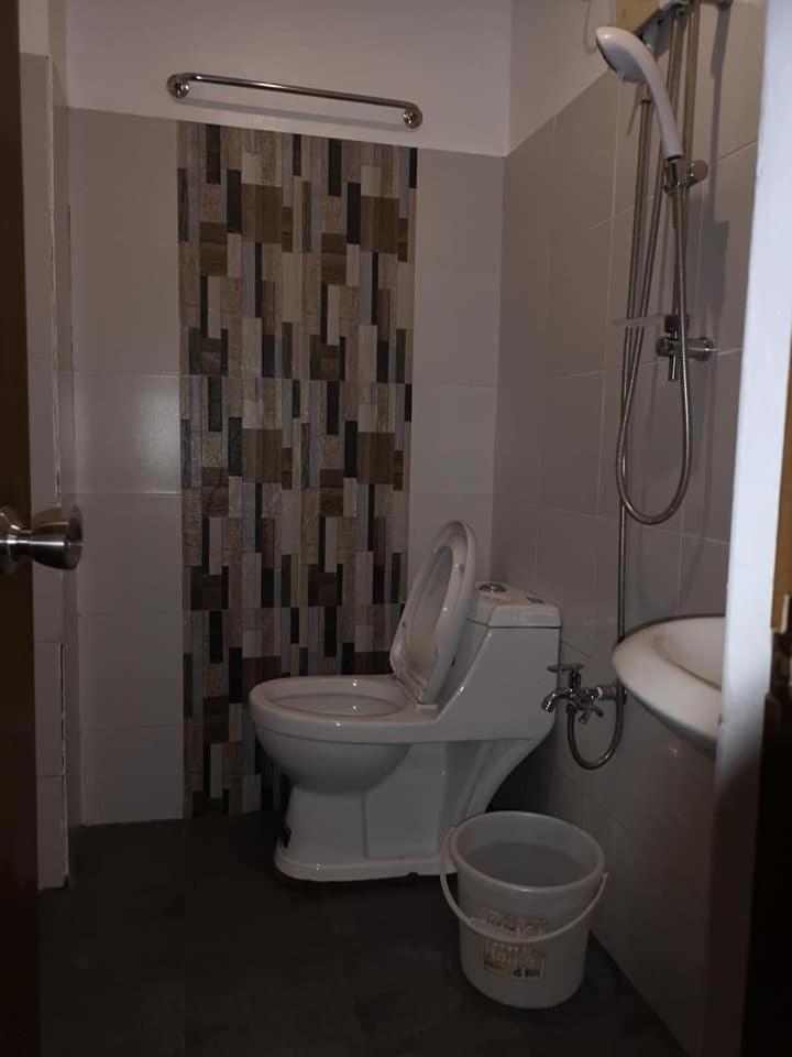 Casitas Inn Tagaytay Co. タガイタイ エクステリア 写真