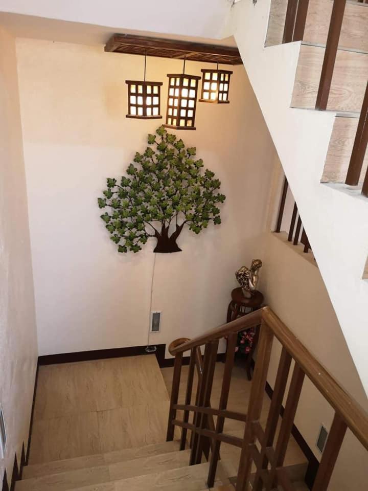 Casitas Inn Tagaytay Co. タガイタイ エクステリア 写真